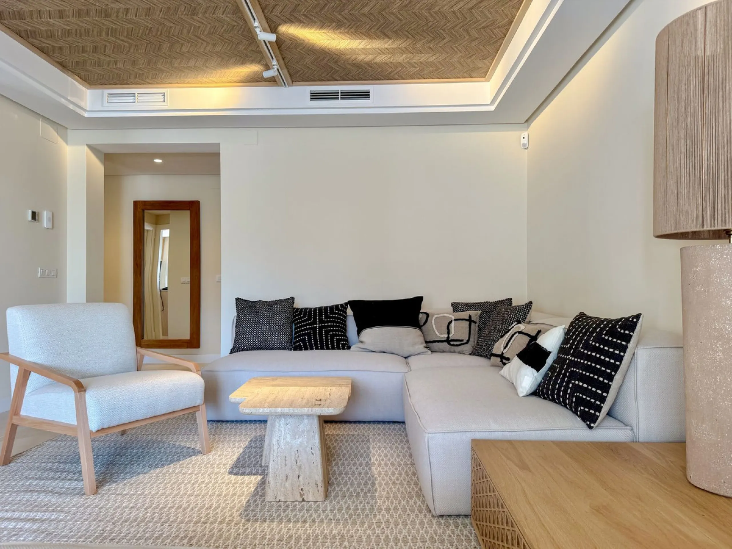 Luxury Fully Renovated Apartment in Nueva Andalucía – Aloha, Marbella