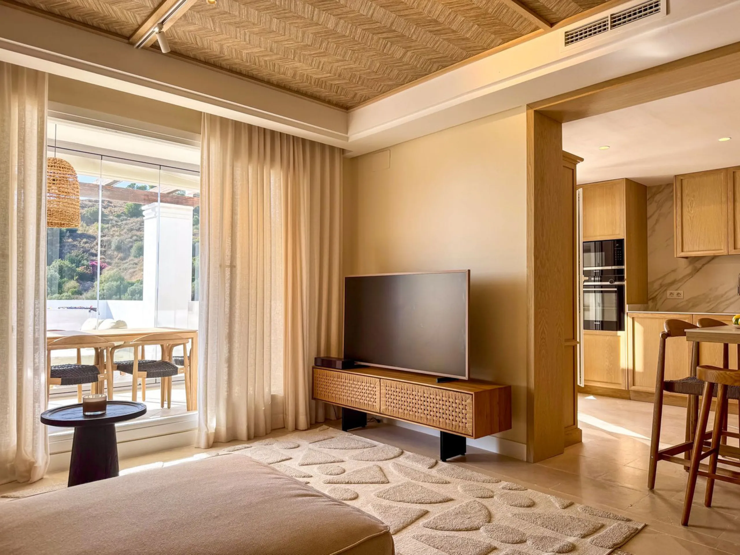 Luxury Fully Renovated Apartment in Nueva Andalucía – Aloha, Marbella