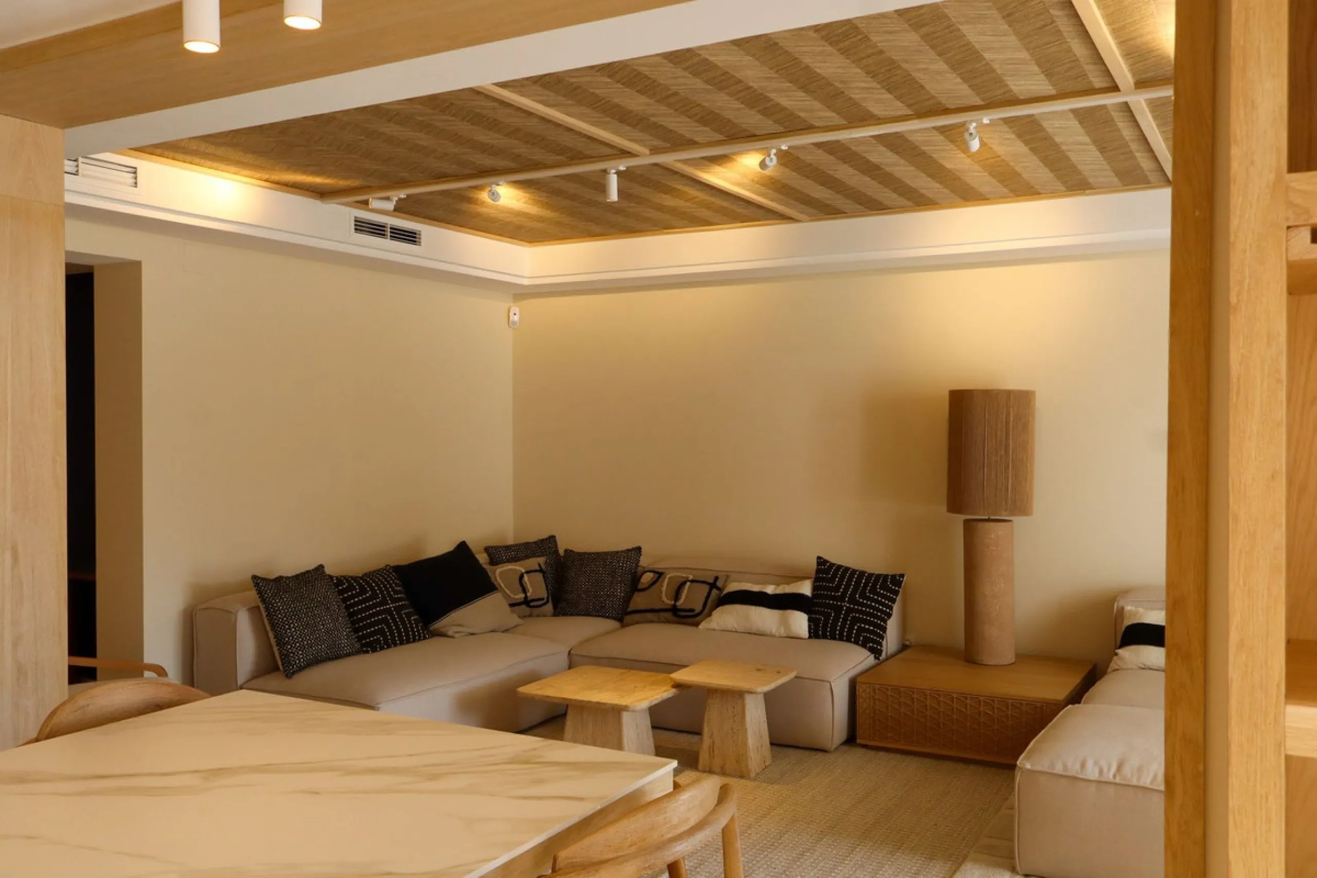 Luxury Fully Renovated Apartment in Nueva Andalucía – Aloha, Marbella