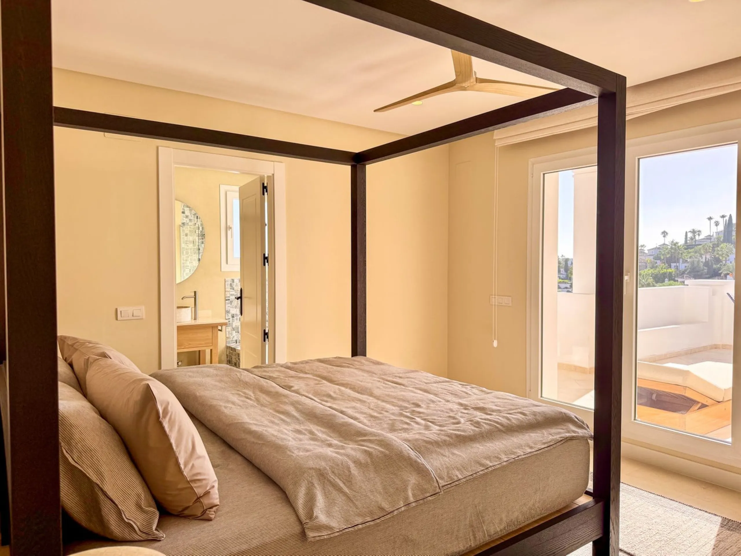 Luxury Fully Renovated Apartment in Nueva Andalucía – Aloha, Marbella