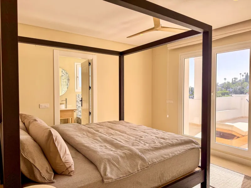 Luxury Fully Renovated Apartment in Nueva Andalucía – Aloha, Marbella