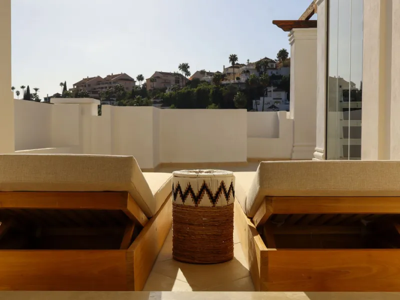 Luxury Fully Renovated Apartment in Nueva Andalucía – Aloha, Marbella