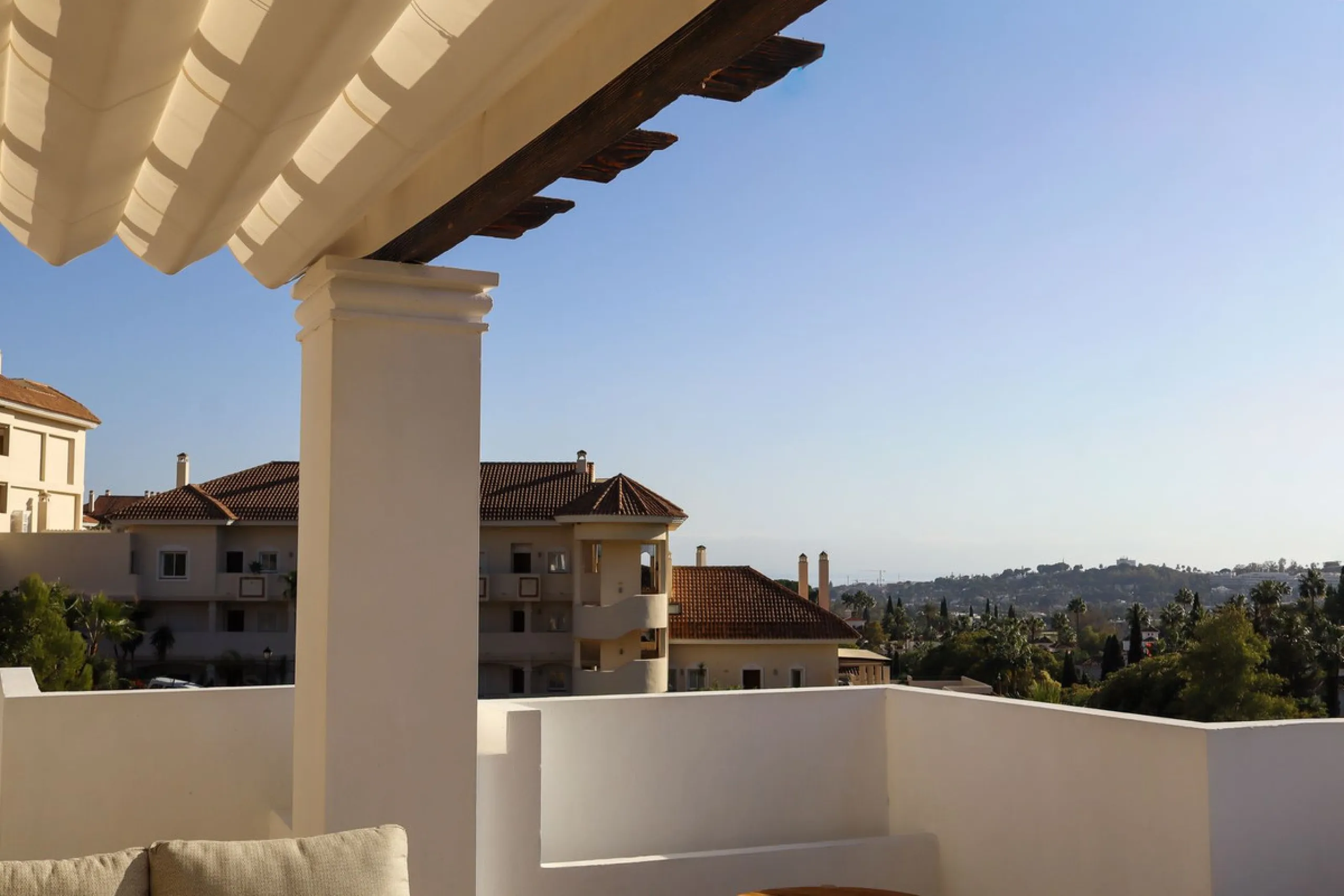 Luxury Fully Renovated Apartment in Nueva Andalucía – Aloha, Marbella