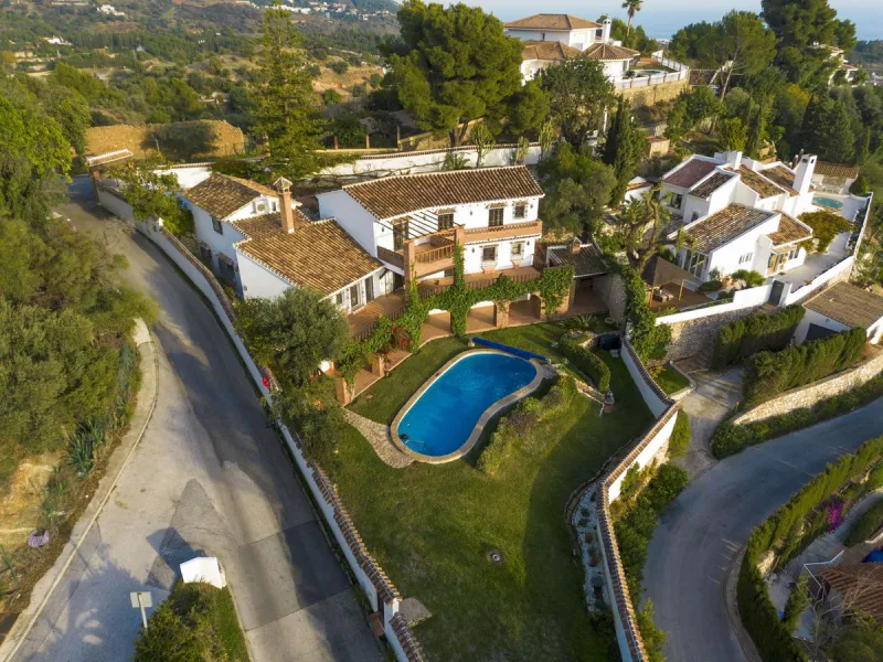 Exceptional Opportunity! Stunning Country-Style Villa with Panoramic Views – Lomas de Mijas