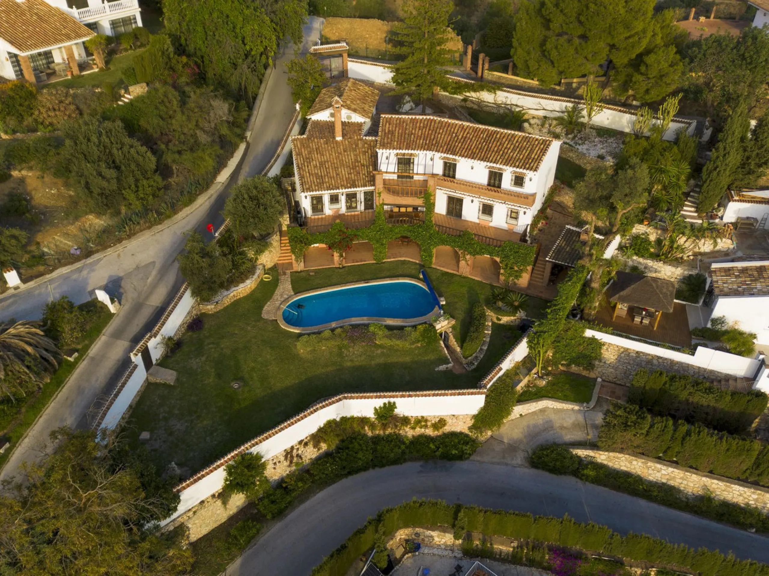 Exceptional Opportunity! Stunning Country-Style Villa with Panoramic Views – Lomas de Mijas