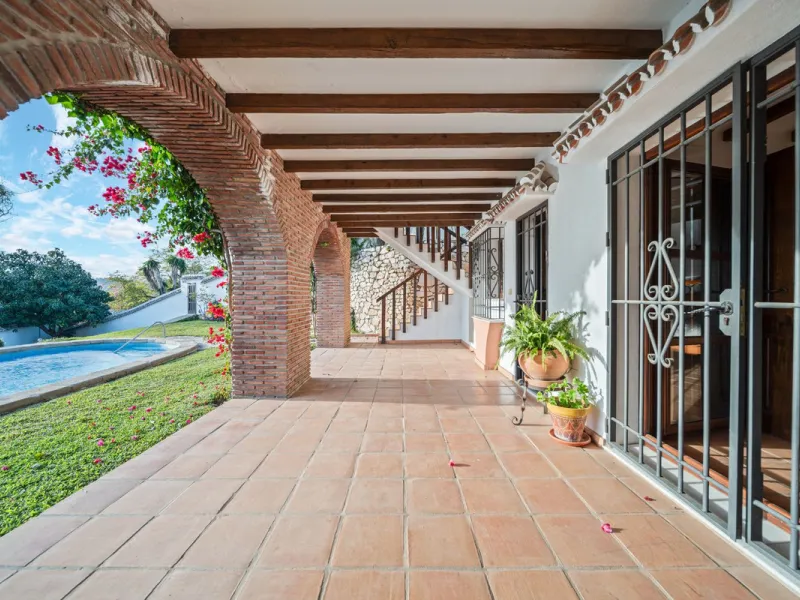 Exceptional Opportunity! Stunning Country-Style Villa with Panoramic Views – Lomas de Mijas