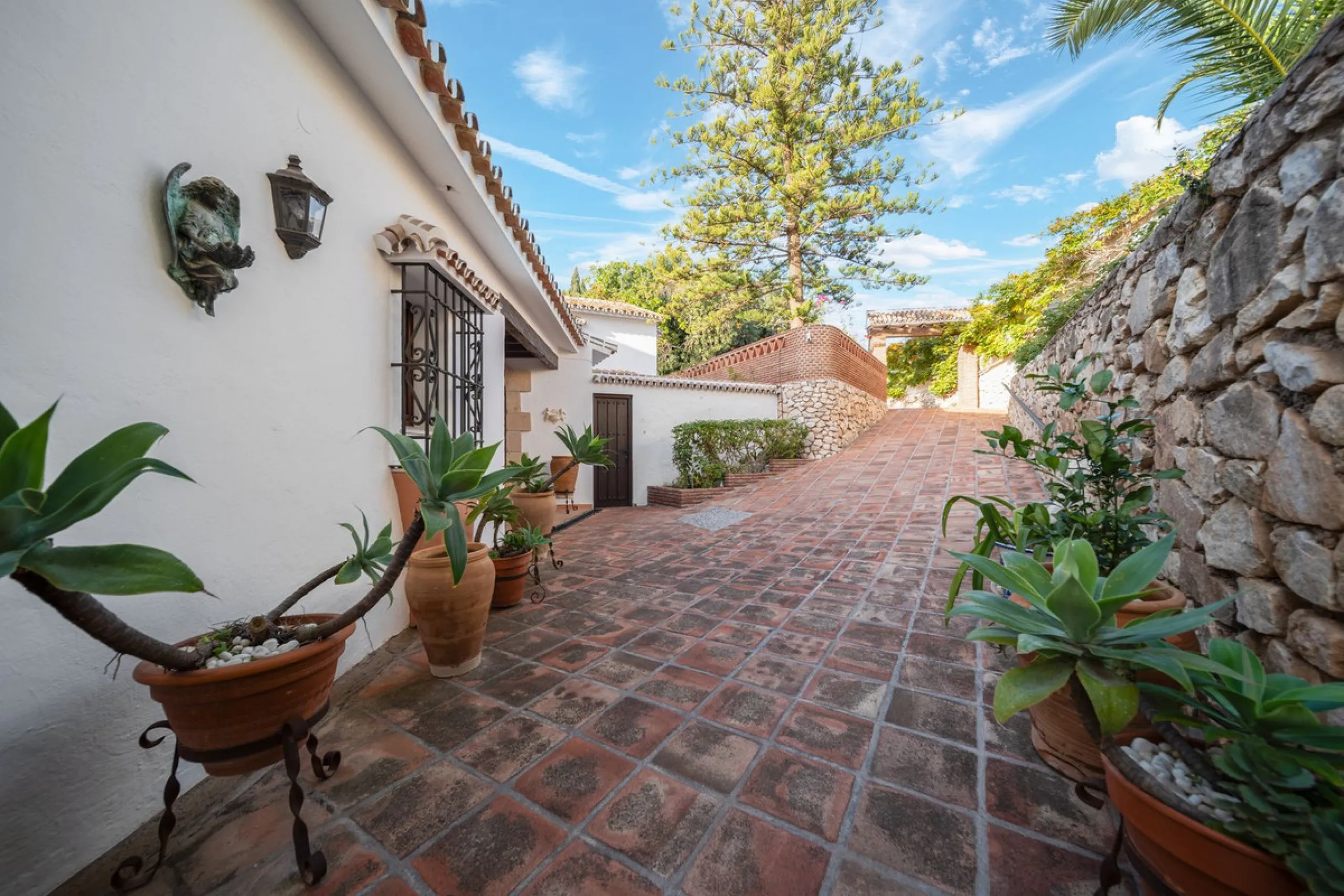 Exceptional Opportunity! Stunning Country-Style Villa with Panoramic Views – Lomas de Mijas