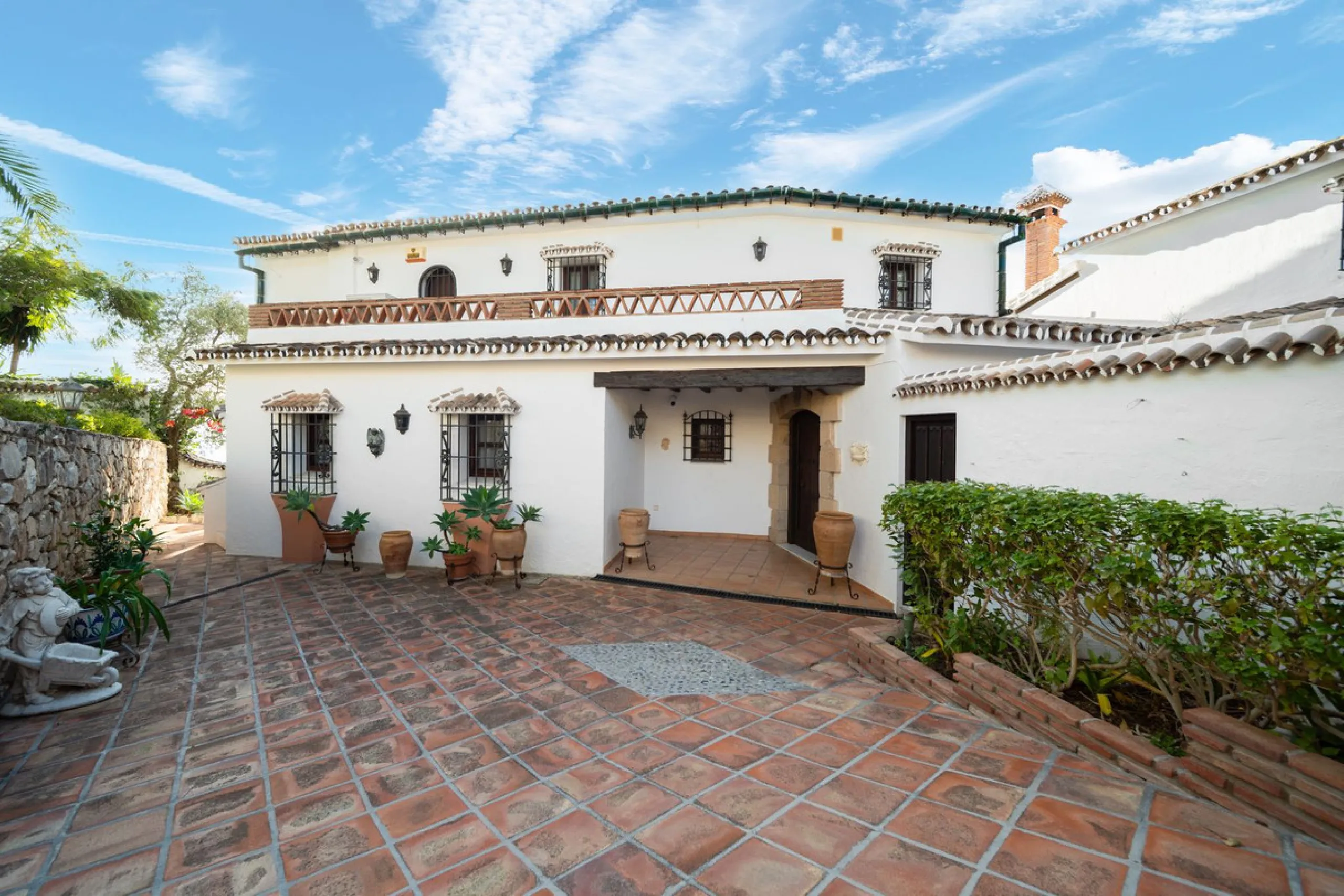 Exceptional Opportunity! Stunning Country-Style Villa with Panoramic Views – Lomas de Mijas