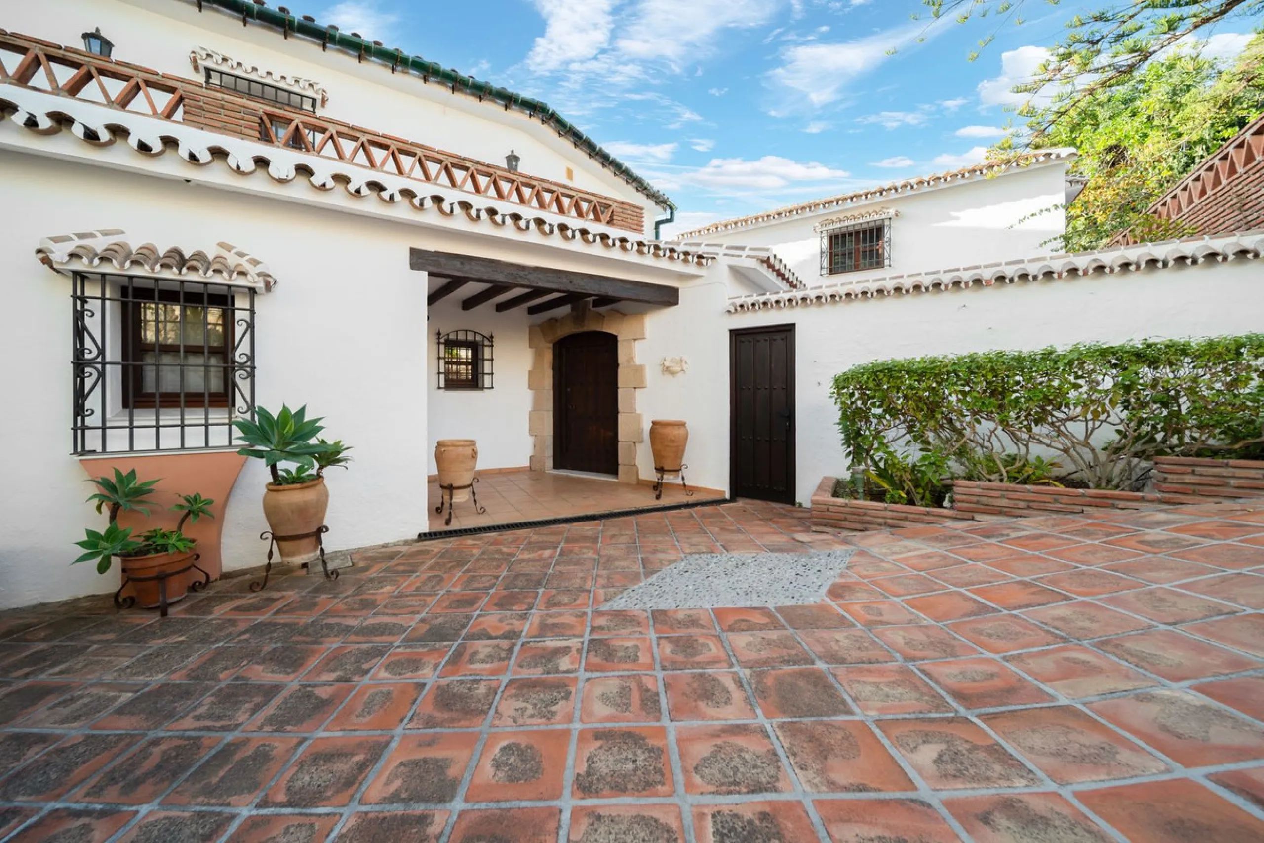 Exceptional Opportunity! Stunning Country-Style Villa with Panoramic Views – Lomas de Mijas