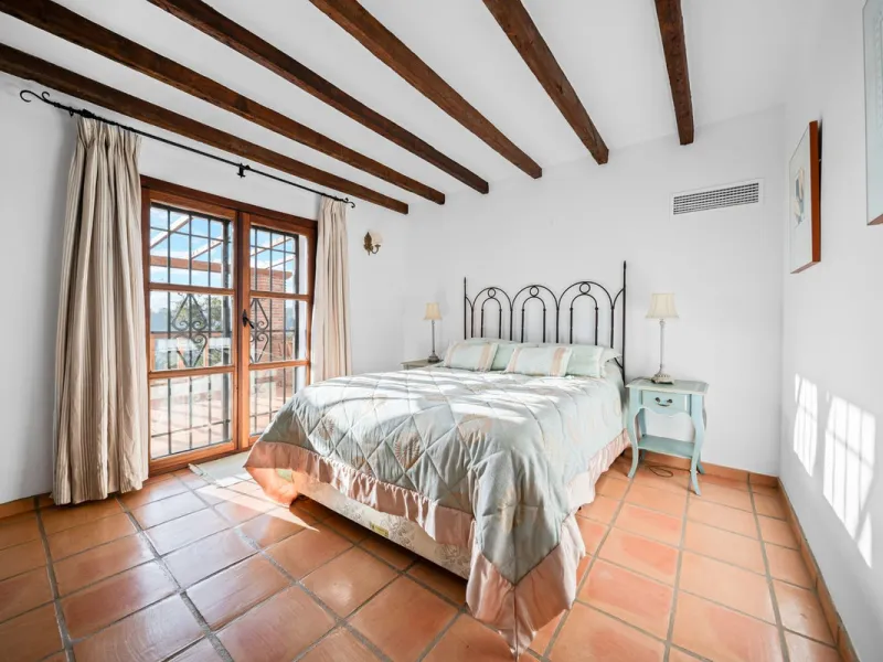 Exceptional Opportunity! Stunning Country-Style Villa with Panoramic Views – Lomas de Mijas