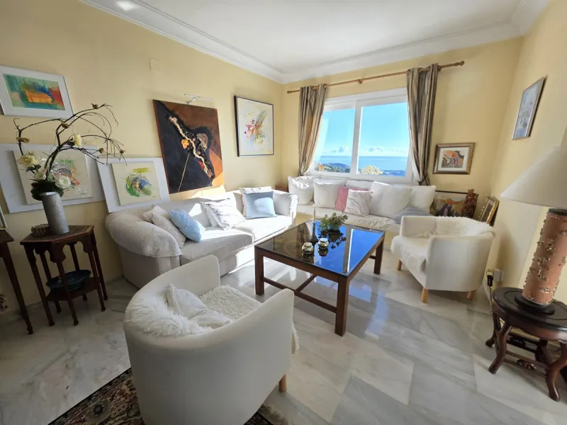 BREATHTAKING SEA VIEWS from every corner of this apartment!!!