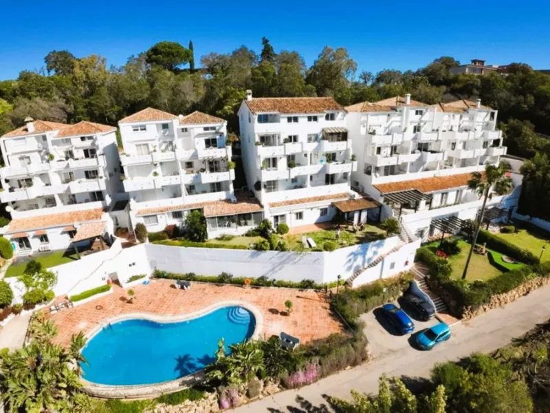 BREATHTAKING SEA VIEWS from every corner of this apartment!!!