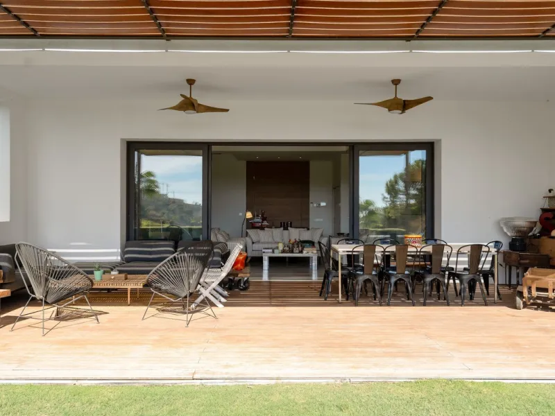 Modern Mediterranean villa in El Madroñal, a contemporary hillside retreat with breathtaking mountain and sea views.