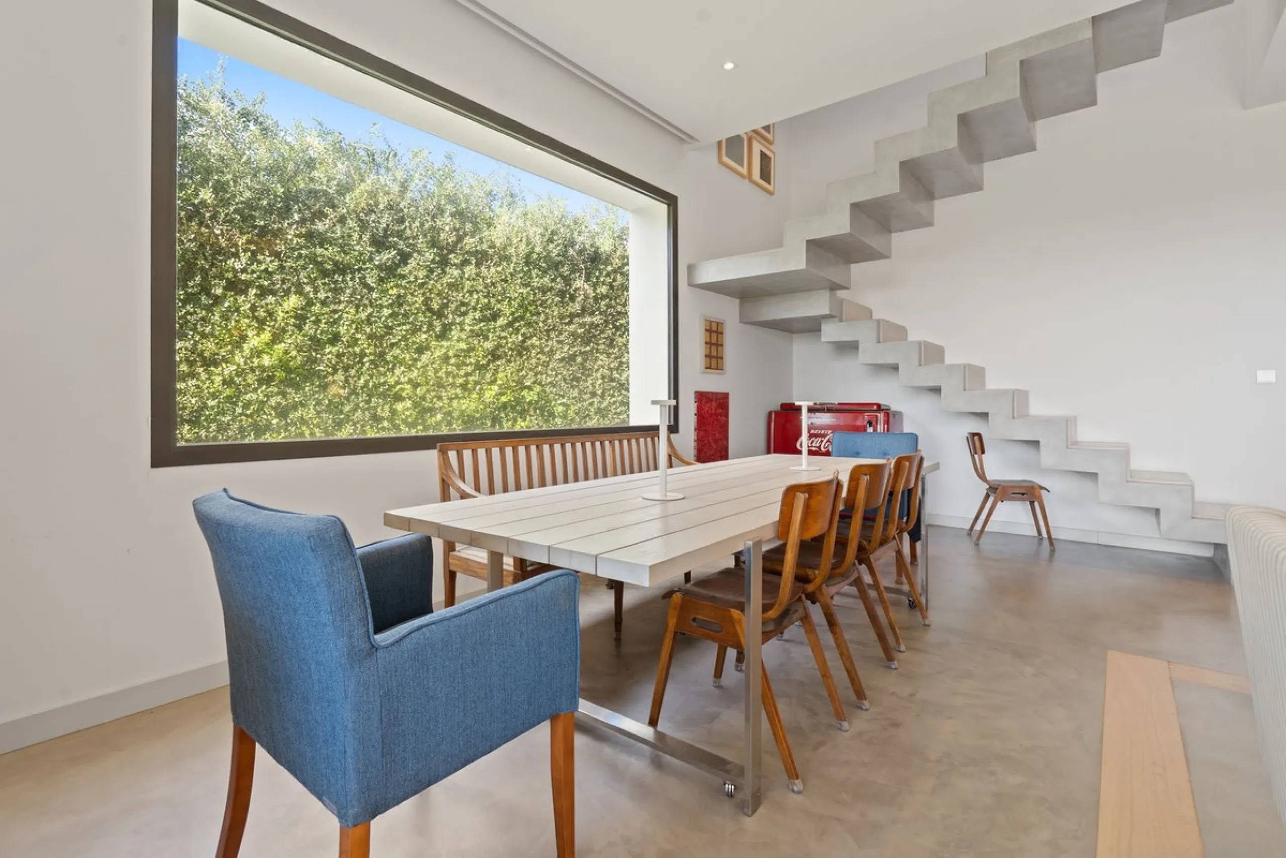 Modern Mediterranean villa in El Madroñal, a contemporary hillside retreat with breathtaking mountain and sea views.