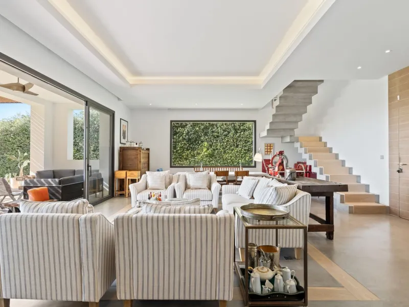 Modern Mediterranean villa in El Madroñal, a contemporary hillside retreat with breathtaking mountain and sea views.