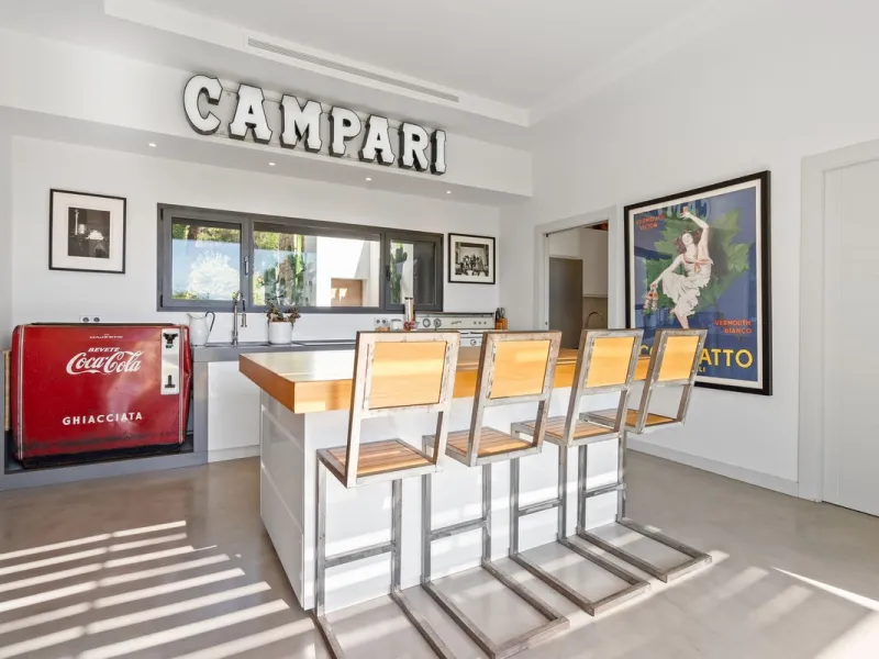 Modern Mediterranean villa in El Madroñal, a contemporary hillside retreat with breathtaking mountain and sea views.