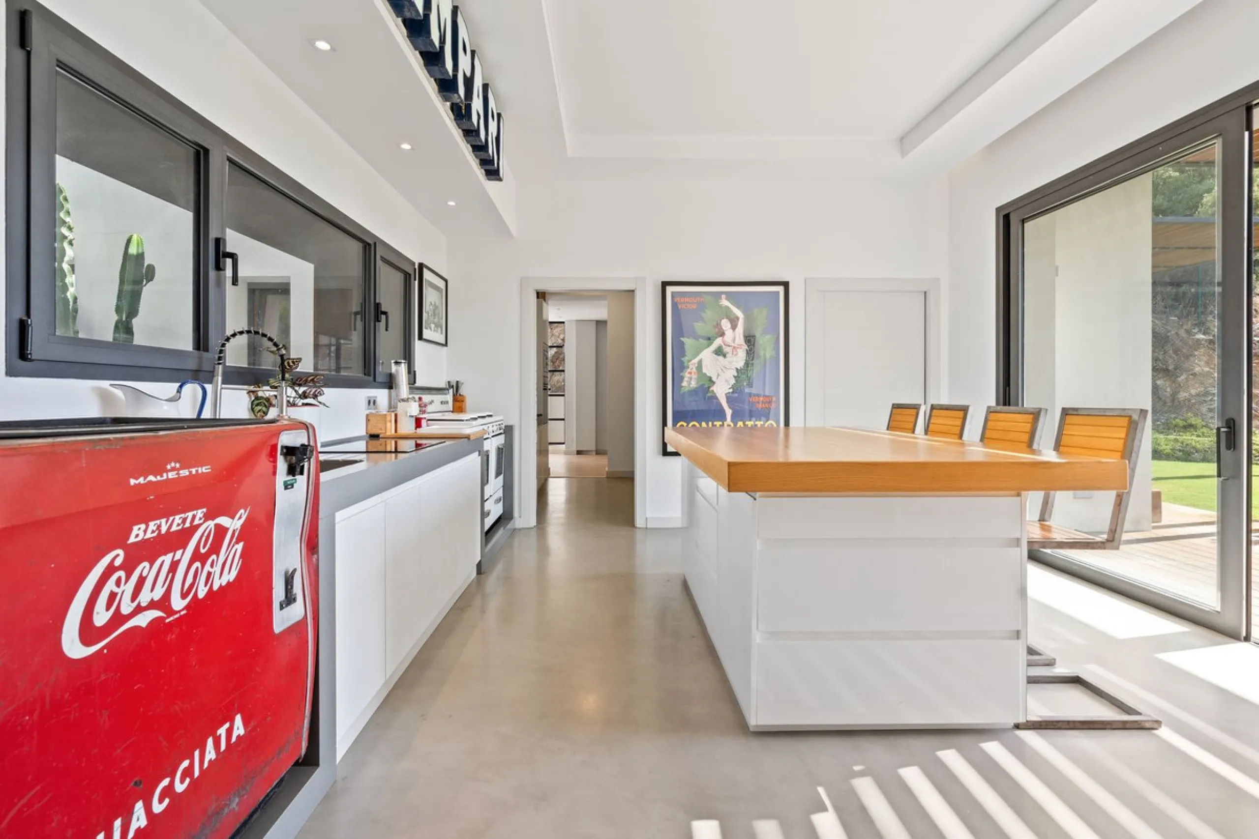 Modern Mediterranean villa in El Madroñal, a contemporary hillside retreat with breathtaking mountain and sea views.