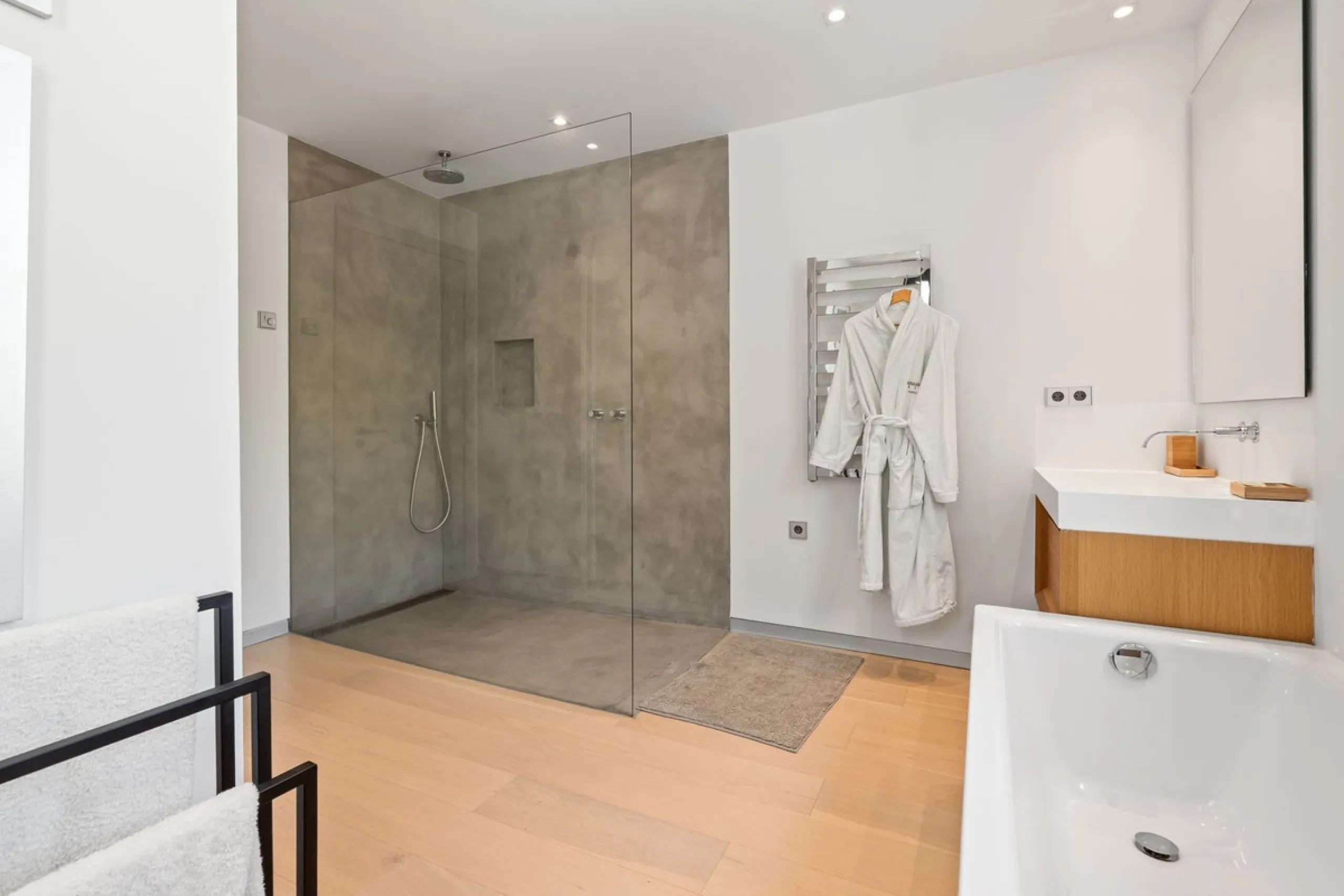 Modern Mediterranean villa in El Madroñal, a contemporary hillside retreat with breathtaking mountain and sea views.