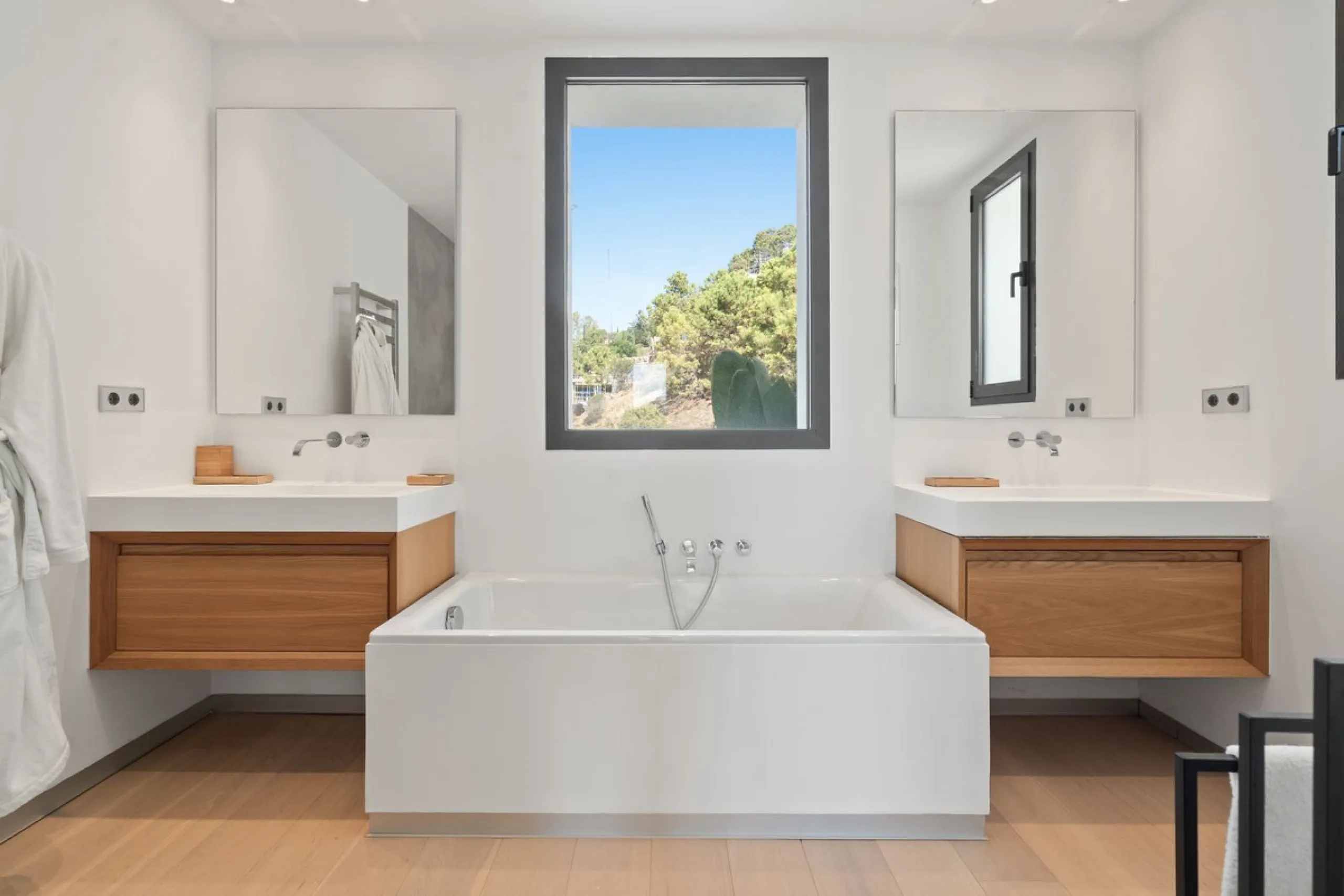 Modern Mediterranean villa in El Madroñal, a contemporary hillside retreat with breathtaking mountain and sea views.