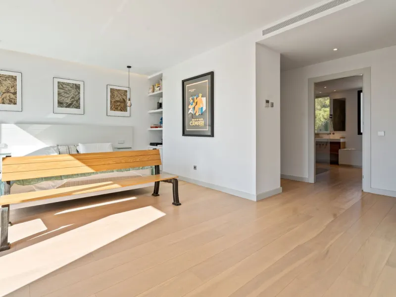 Modern Mediterranean villa in El Madroñal, a contemporary hillside retreat with breathtaking mountain and sea views.