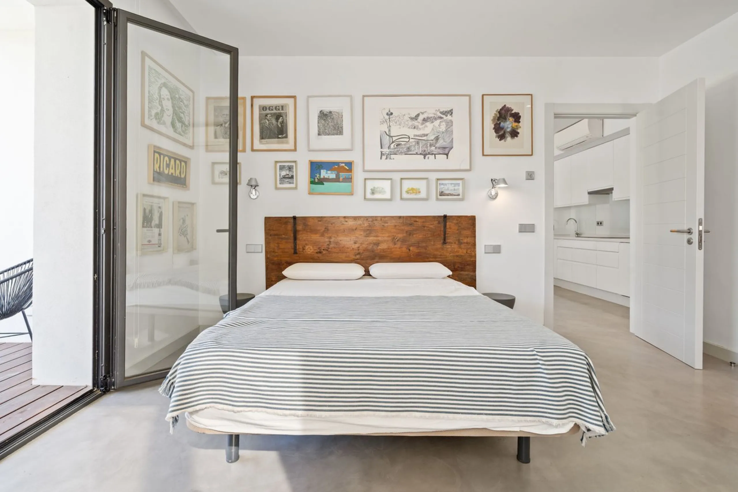 Modern Mediterranean villa in El Madroñal, a contemporary hillside retreat with breathtaking mountain and sea views.