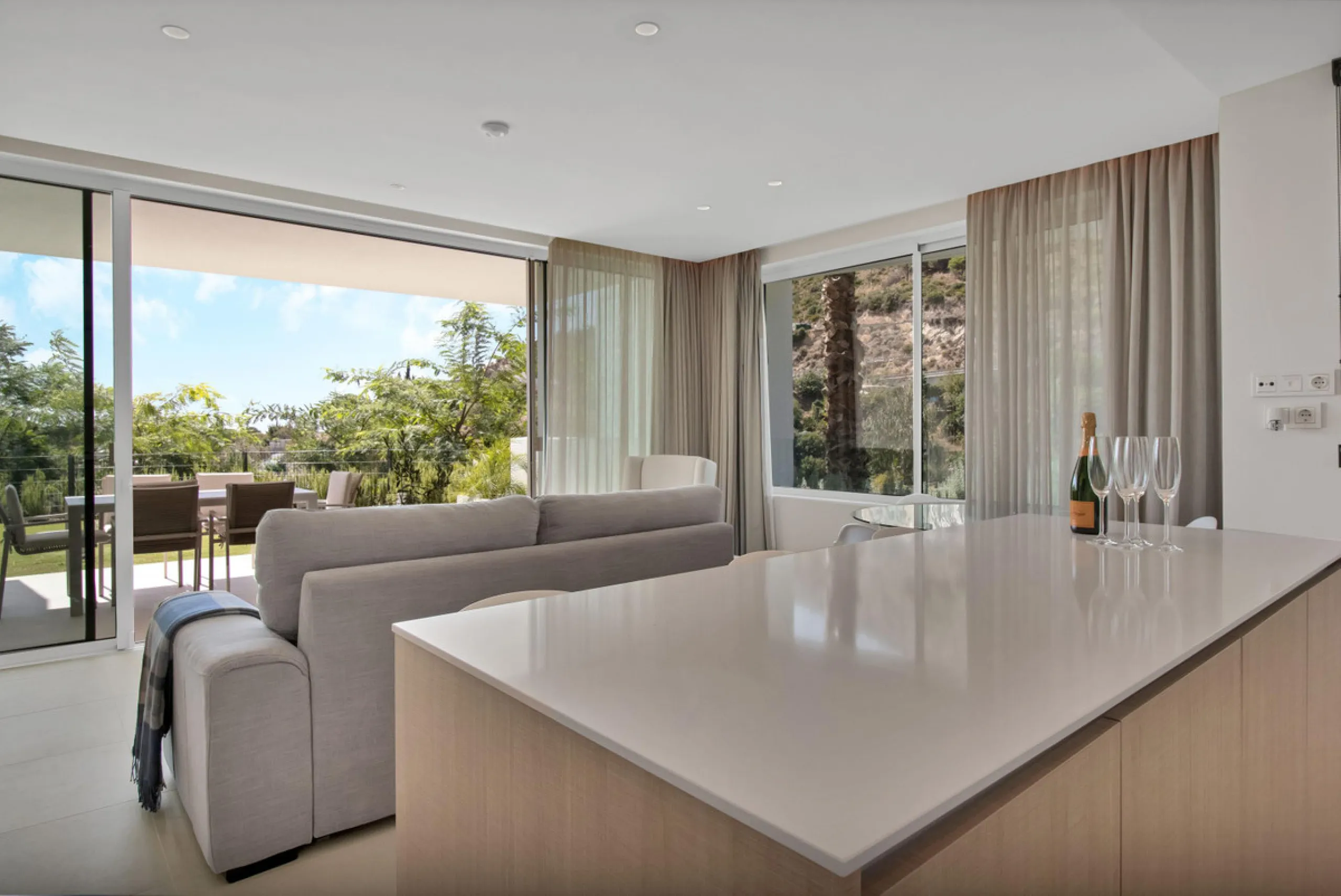 Dream Apartment with a Large Private Garden and Sea Views
