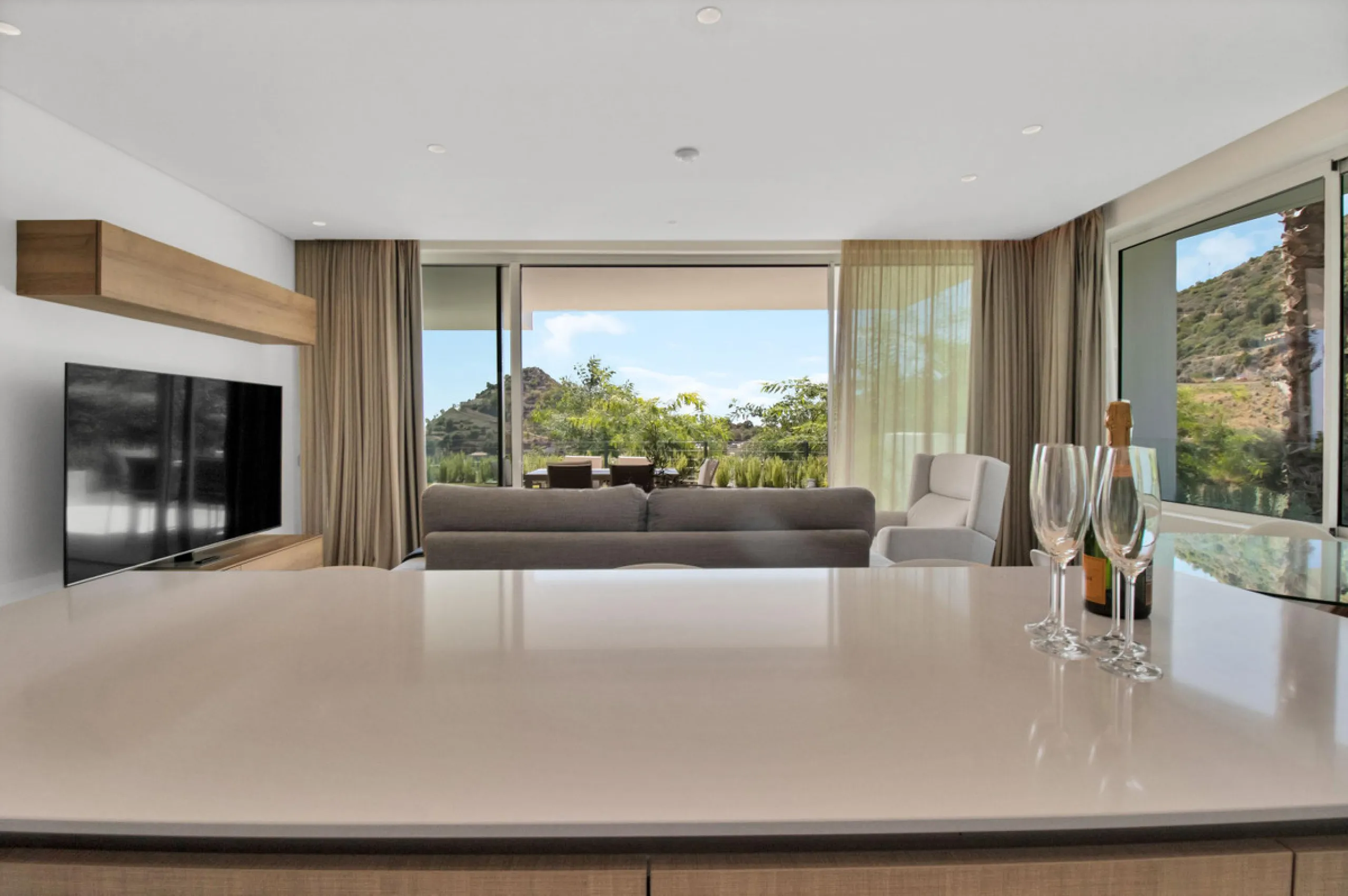 Dream Apartment with a Large Private Garden and Sea Views