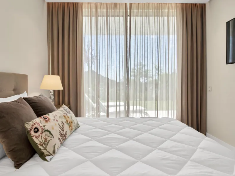 Dream Apartment with a Large Private Garden and Sea Views