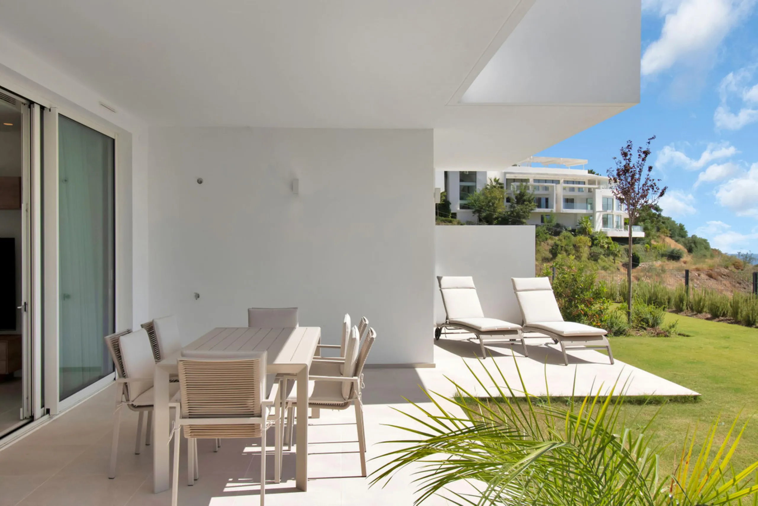 Dream Apartment with a Large Private Garden and Sea Views