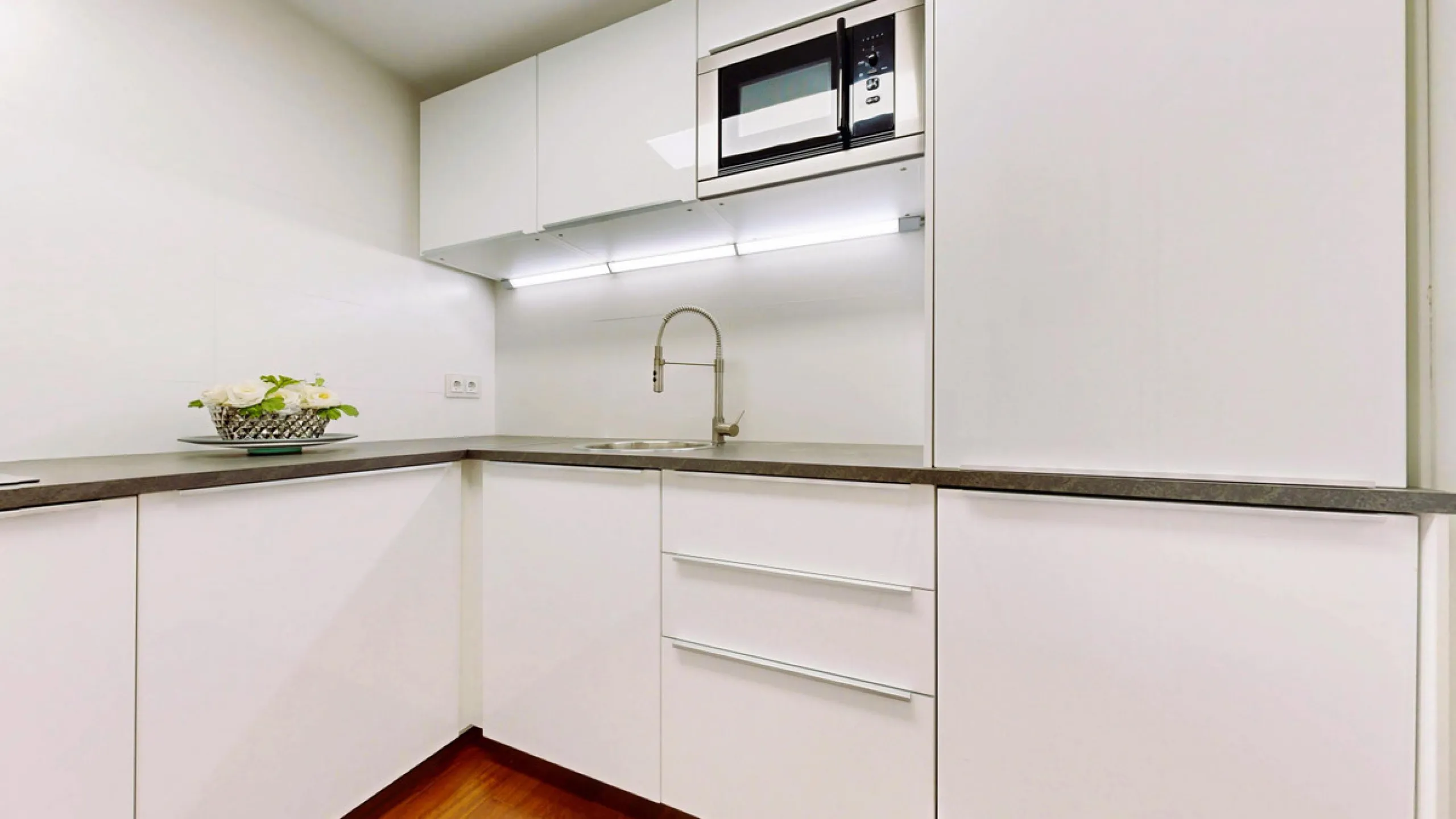 Apartment - Duplex в продаже в Málaga, Málaga. В доме 2 спален и 2 ванных комнат. Площадь дома 77 м²