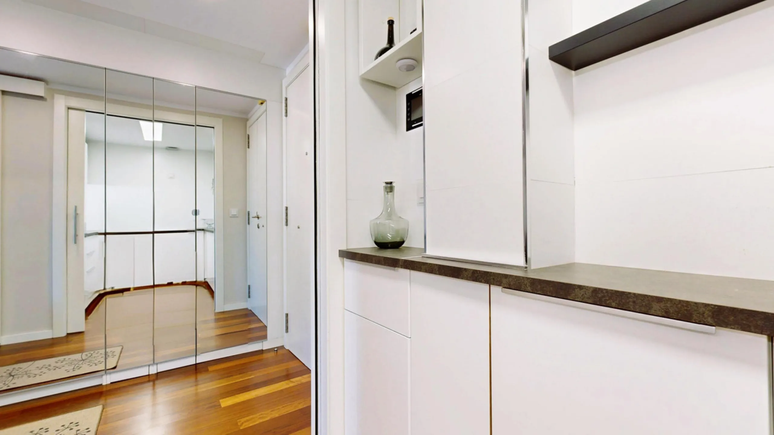 Apartment - Duplex в продаже в Málaga, Málaga. В доме 2 спален и 2 ванных комнат. Площадь дома 77 м²