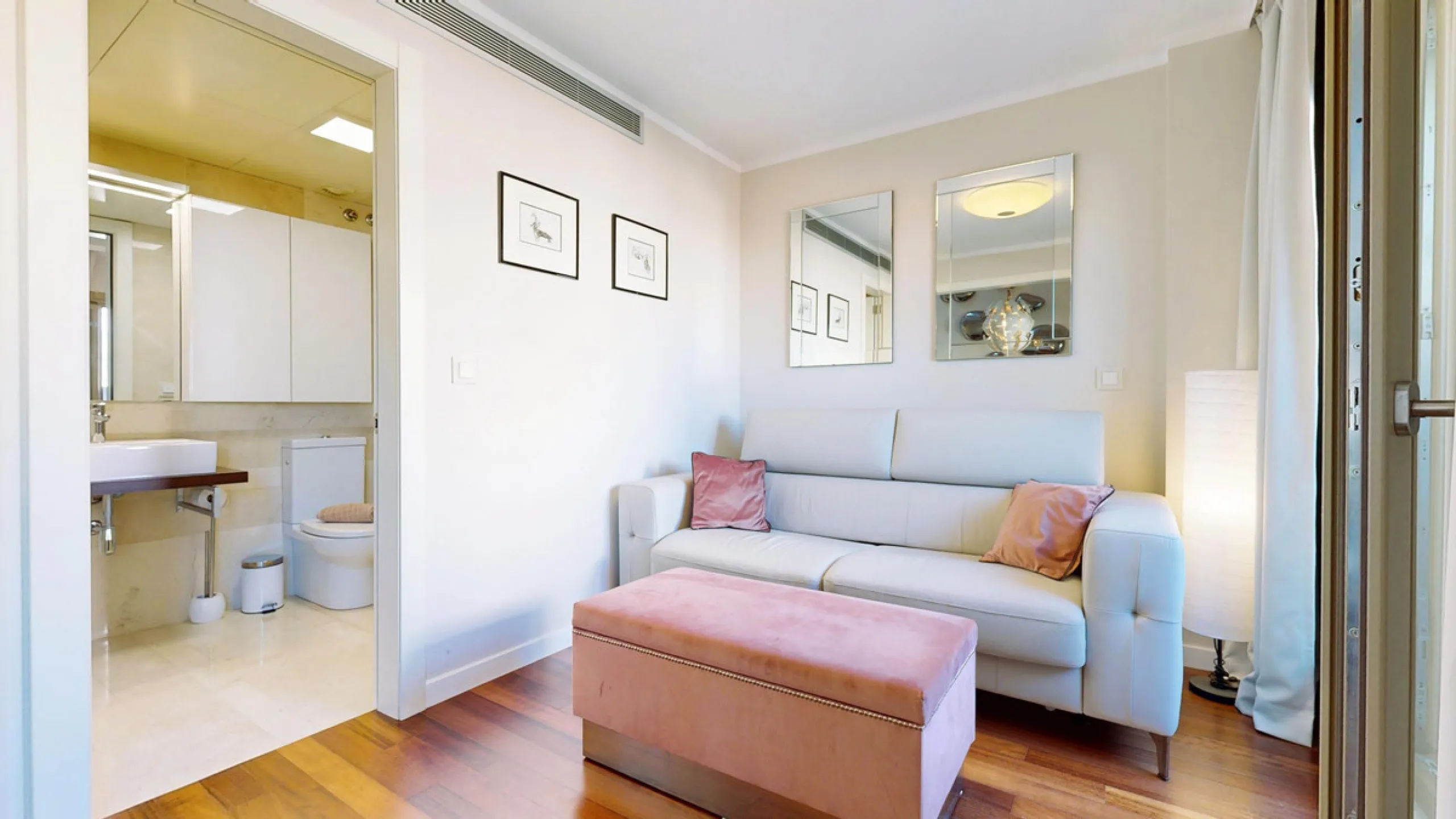 Apartment - Duplex в продаже в Málaga, Málaga. В доме 2 спален и 2 ванных комнат. Площадь дома 77 м²
