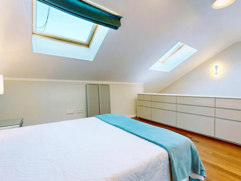 Apartment - Duplex в продаже в Málaga, Málaga. В доме 2 спален и 2 ванных комнат. Площадь дома 77 м²
