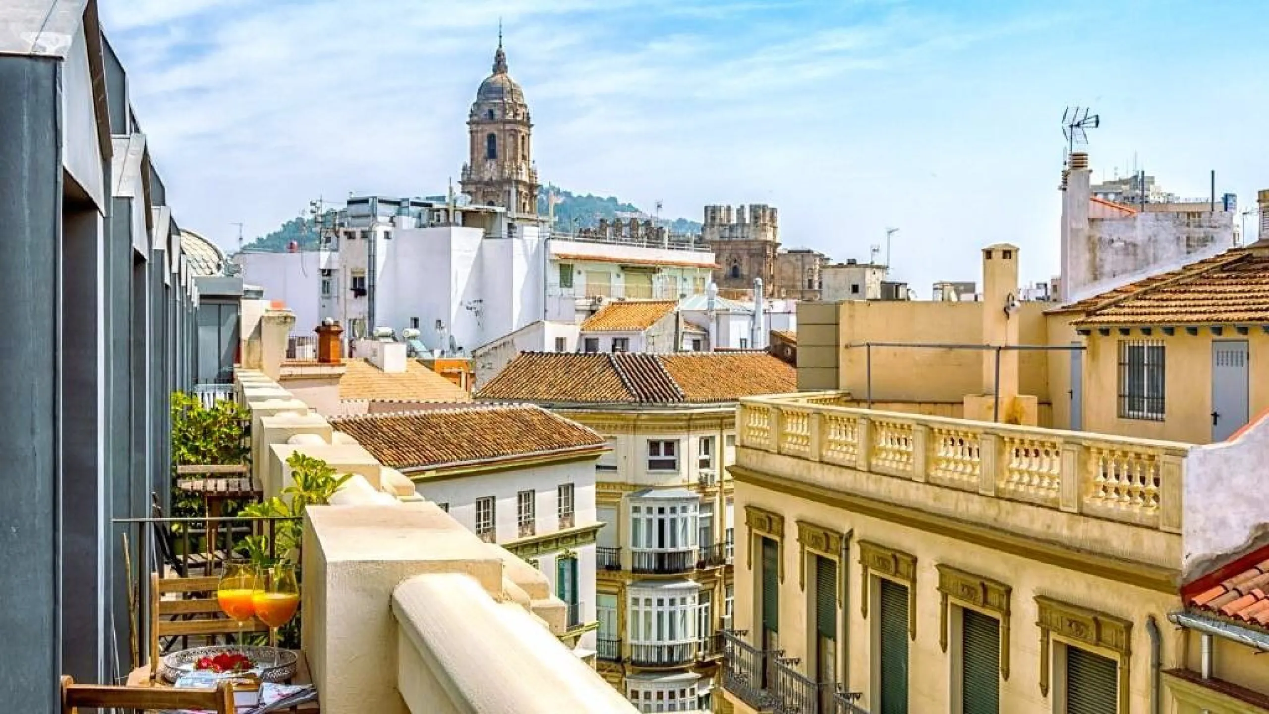 Apartment - Duplex в продаже в Málaga, Málaga. В доме 2 спален и 2 ванных комнат. Площадь дома 77 м²