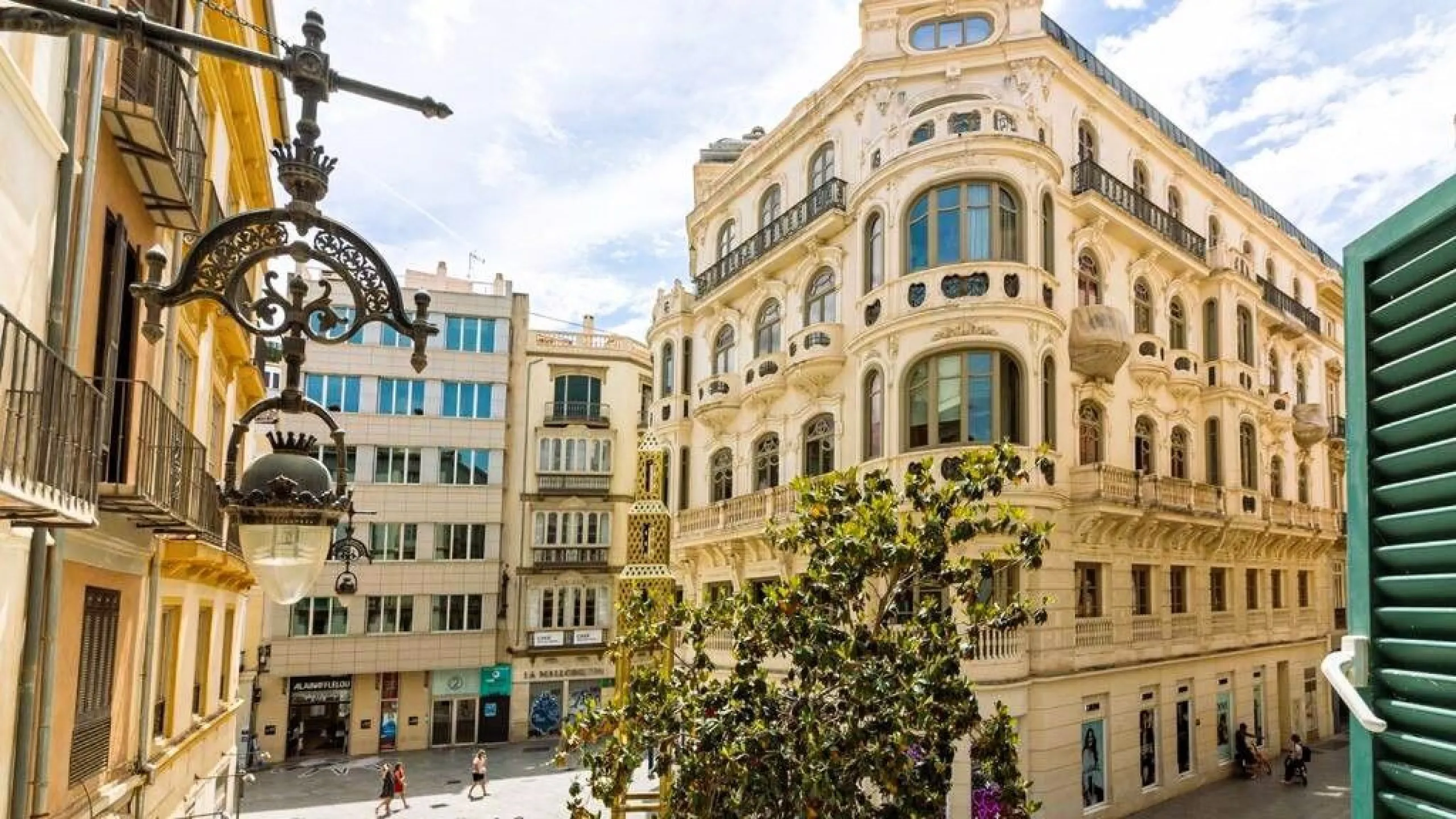 Apartment - Duplex в продаже в Málaga, Málaga. В доме 2 спален и 2 ванных комнат. Площадь дома 77 м²