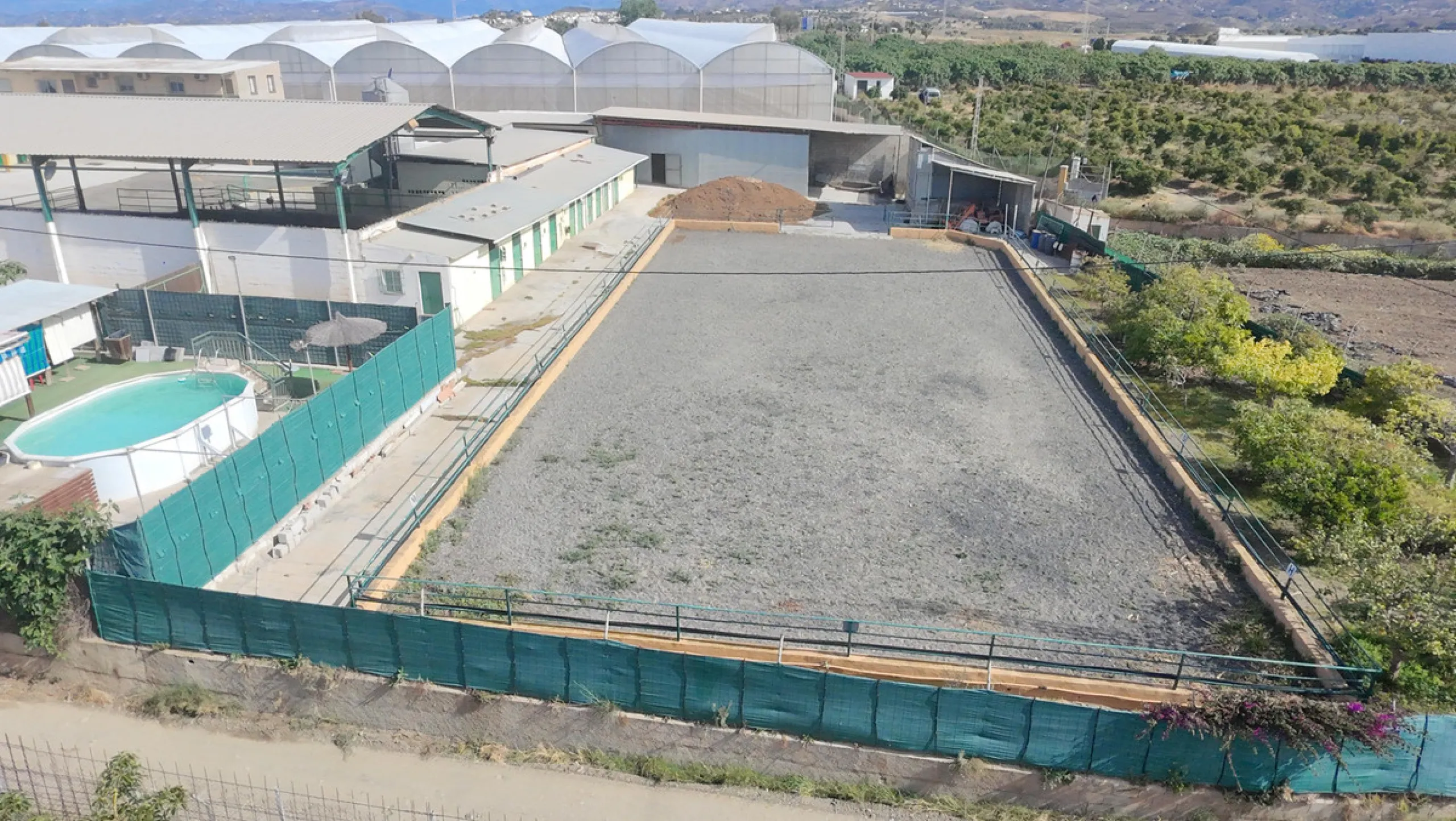 House - Finca - Cortijo в продаже в Málaga, Málaga. В доме 4 спален и 1 ванных комнат. Площадь дома 1777 м². Площадь участка 4000 м²