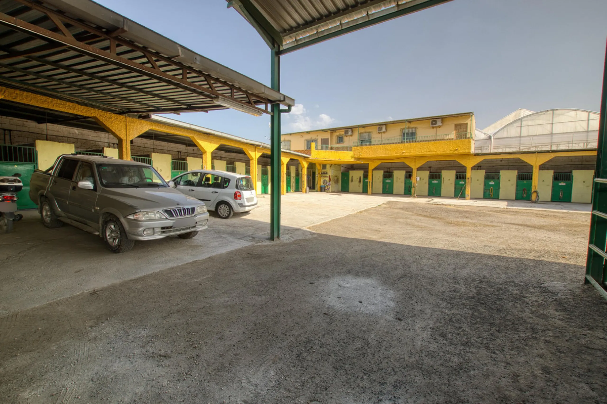 House - Finca - Cortijo в продаже в Málaga, Málaga. В доме 4 спален и 1 ванных комнат. Площадь дома 1777 м². Площадь участка 4000 м²