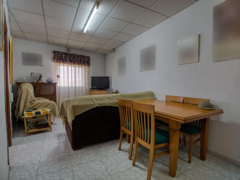 House - Finca - Cortijo в продаже в Málaga, Málaga. В доме 4 спален и 1 ванных комнат. Площадь дома 1777 м². Площадь участка 4000 м²