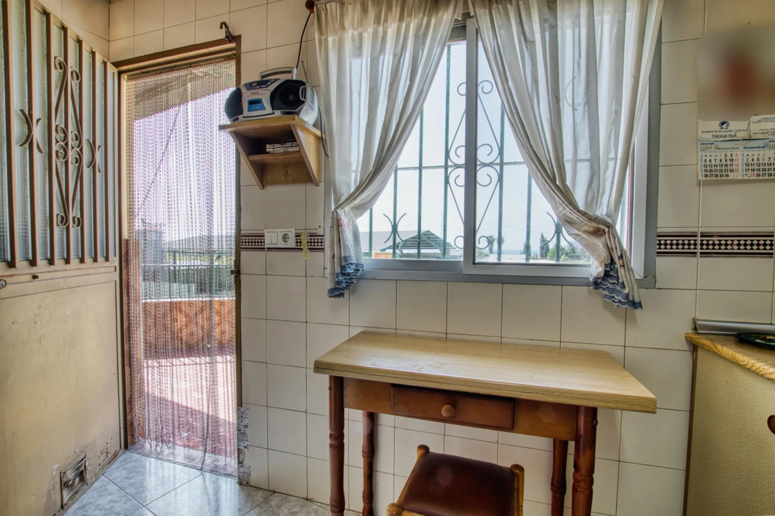House - Finca - Cortijo в продаже в Málaga, Málaga. В доме 4 спален и 1 ванных комнат. Площадь дома 1777 м². Площадь участка 4000 м²