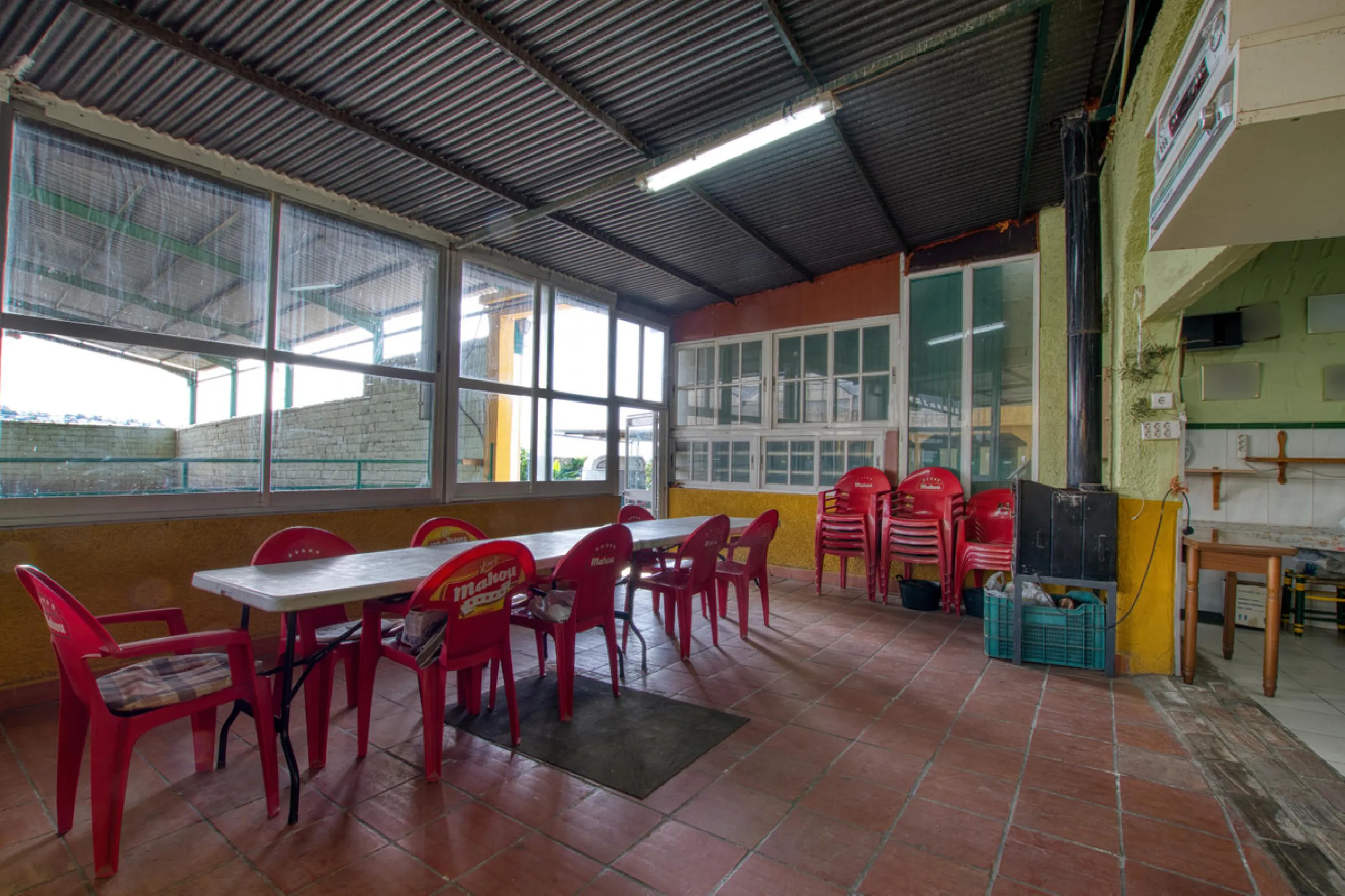 House - Finca - Cortijo в продаже в Málaga, Málaga. В доме 4 спален и 1 ванных комнат. Площадь дома 1777 м². Площадь участка 4000 м²