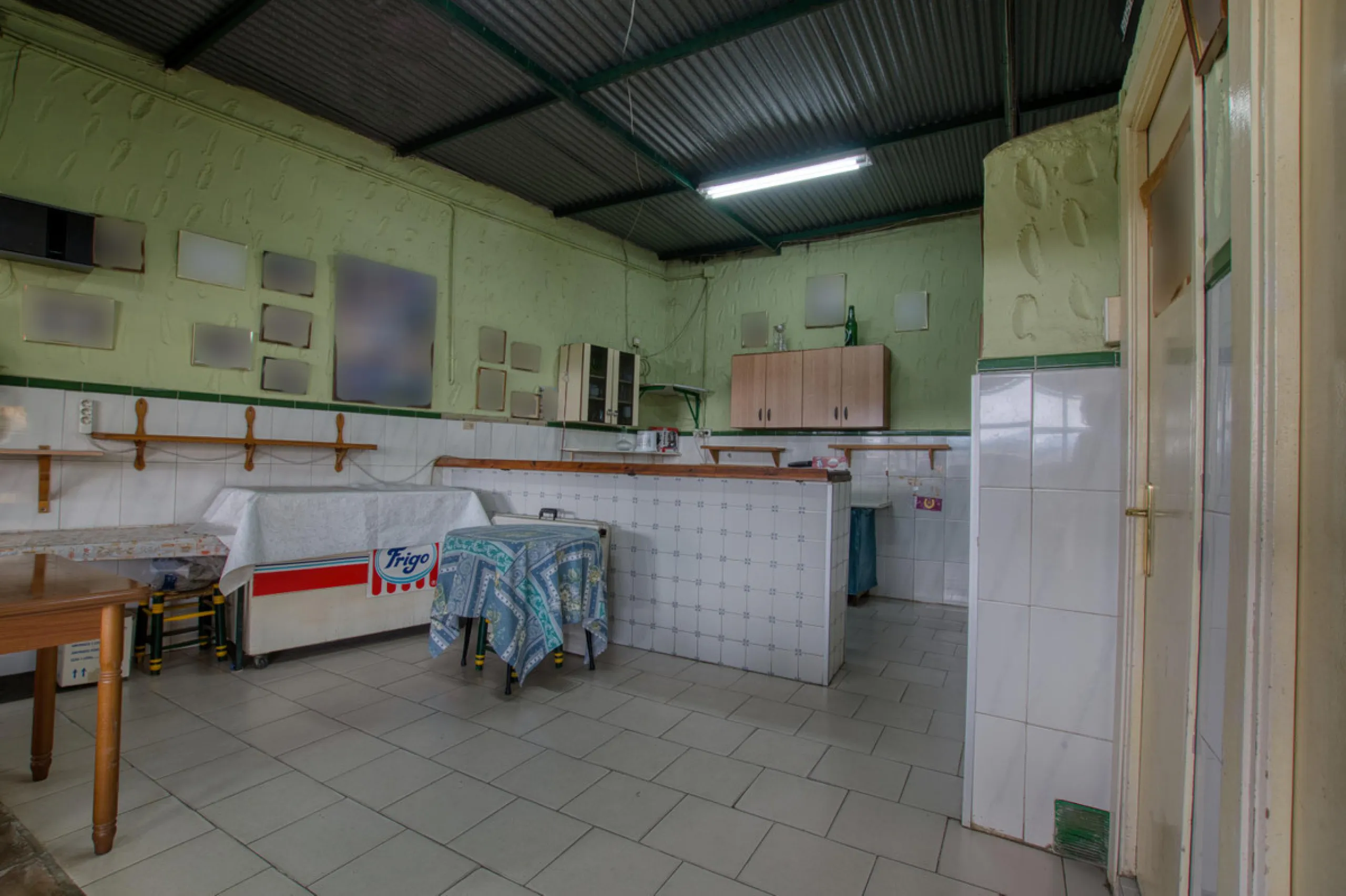 House - Finca - Cortijo в продаже в Málaga, Málaga. В доме 4 спален и 1 ванных комнат. Площадь дома 1777 м². Площадь участка 4000 м²