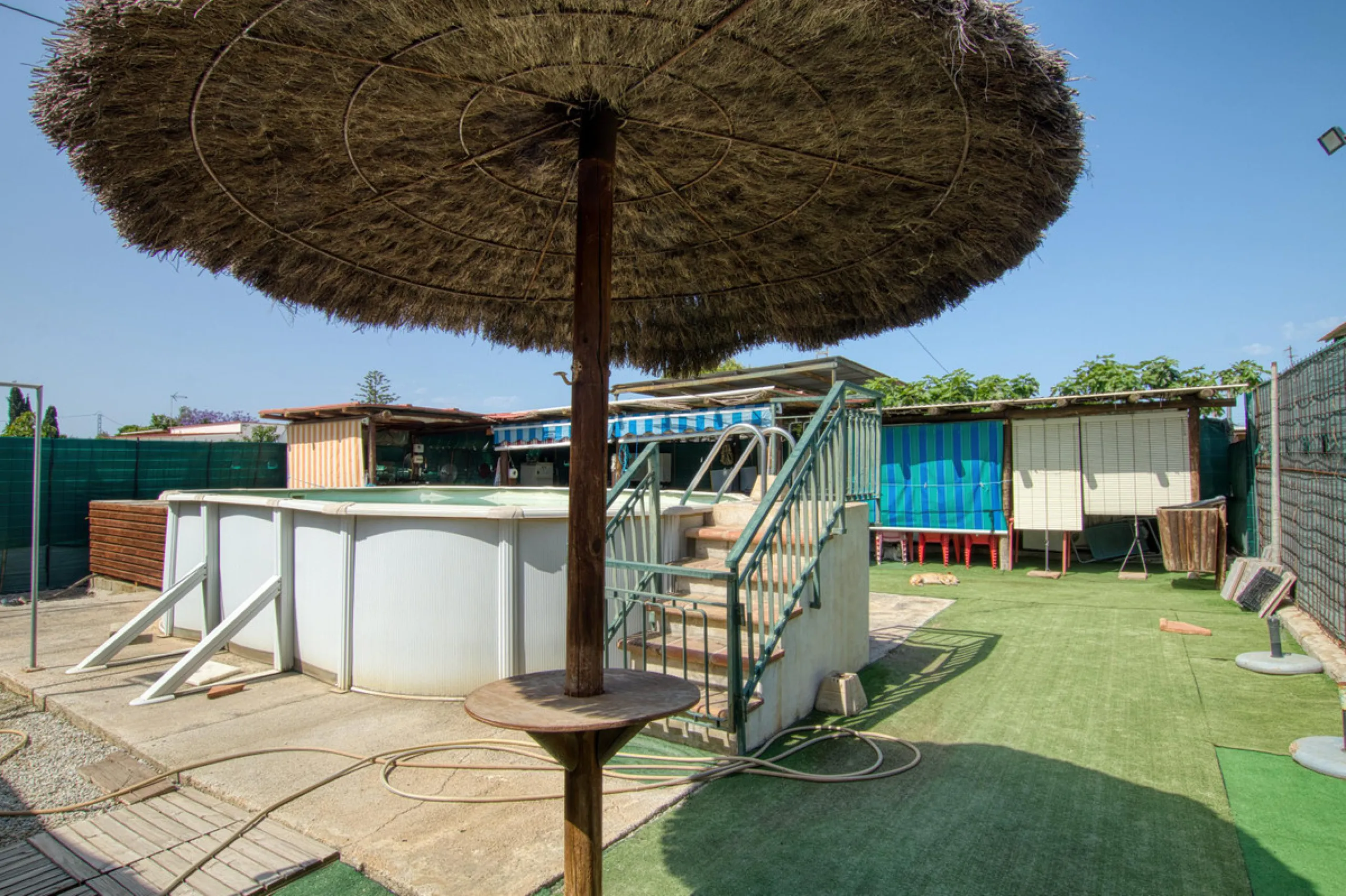 House - Finca - Cortijo в продаже в Málaga, Málaga. В доме 4 спален и 1 ванных комнат. Площадь дома 1777 м². Площадь участка 4000 м²