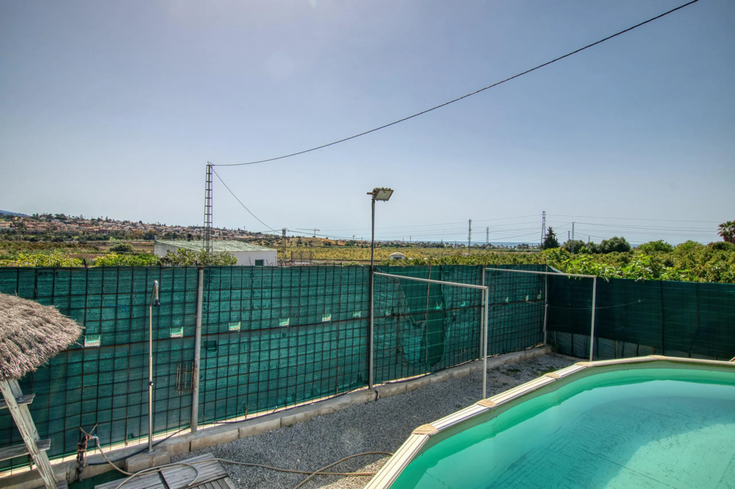 House - Finca - Cortijo в продаже в Málaga, Málaga. В доме 4 спален и 1 ванных комнат. Площадь дома 1777 м². Площадь участка 4000 м²
