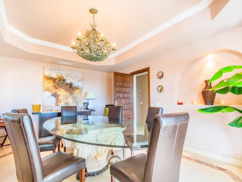 This stunning villa, accompanied by three adjoining buildable plots, presents an exceptional investment opportunity. Boasting six bedrooms and five bathrooms, this property offers abundant space and comfort. Revel in panoramic views of the sea and mountai