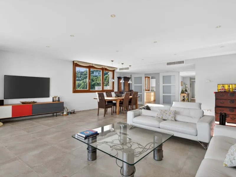 Penthouse with Sea & Mountain Views – Lomas de los Monteros, Marbella