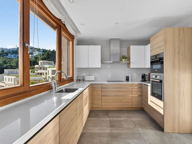 Penthouse with Sea & Mountain Views – Lomas de los Monteros, Marbella