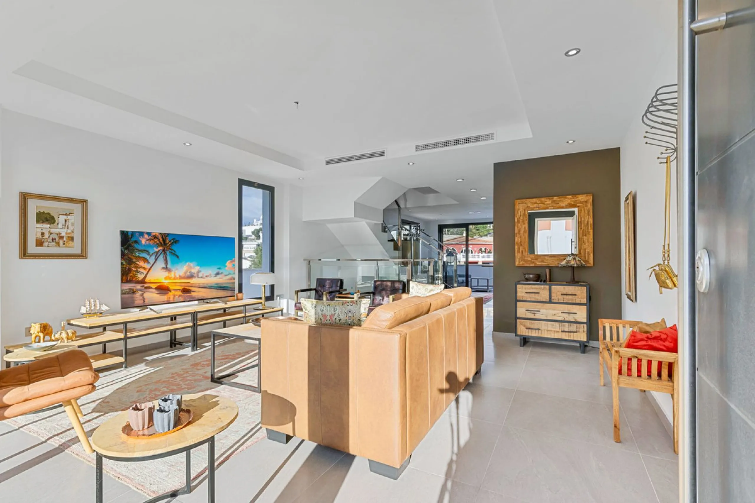 House - Townhouse в продаже в Fuengirola, Málaga. В доме 3 спален и 4 ванных комнат. Площадь дома 214 м²