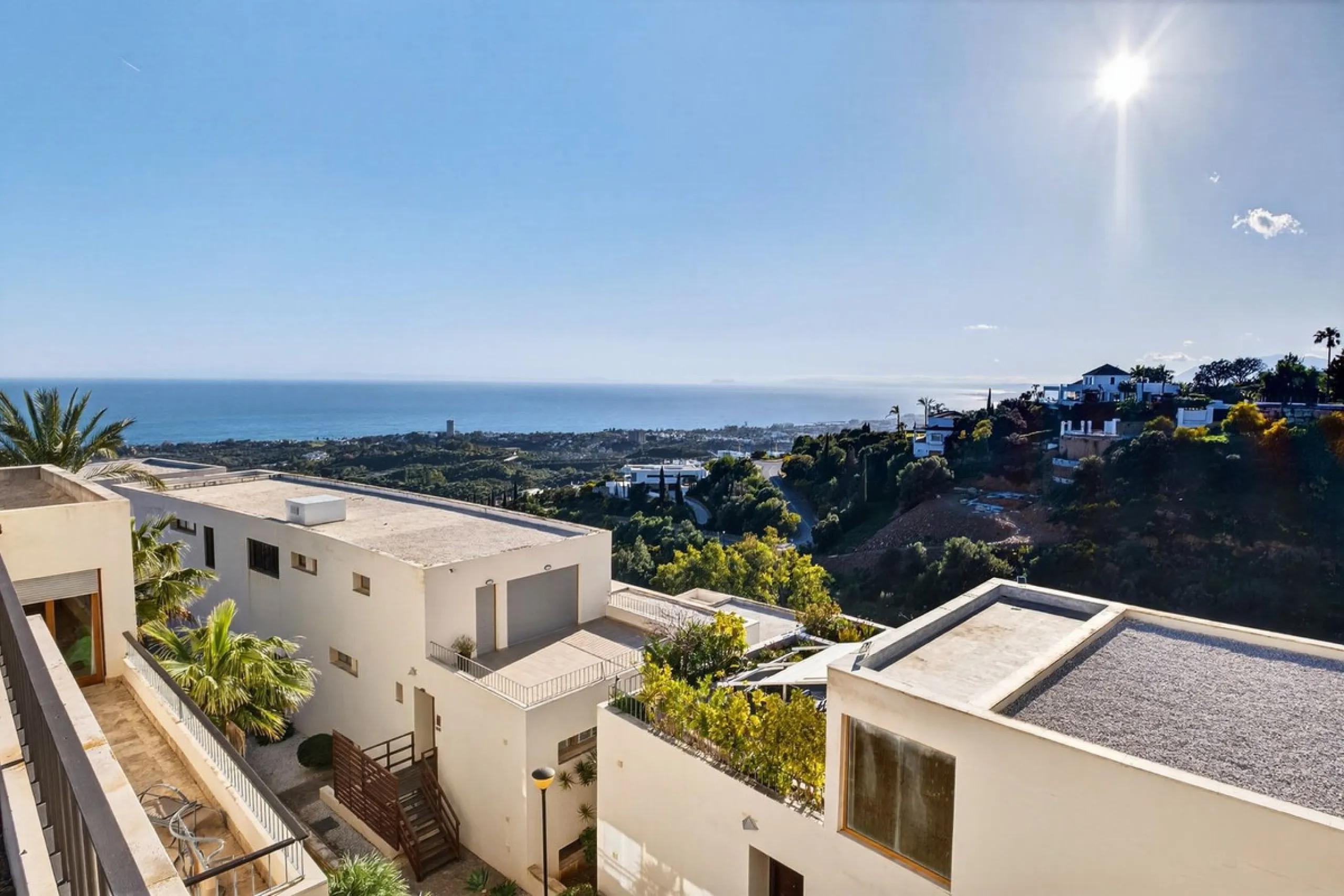 Penthouse with Sea & Mountain Views – Lomas de los Monteros, Marbella