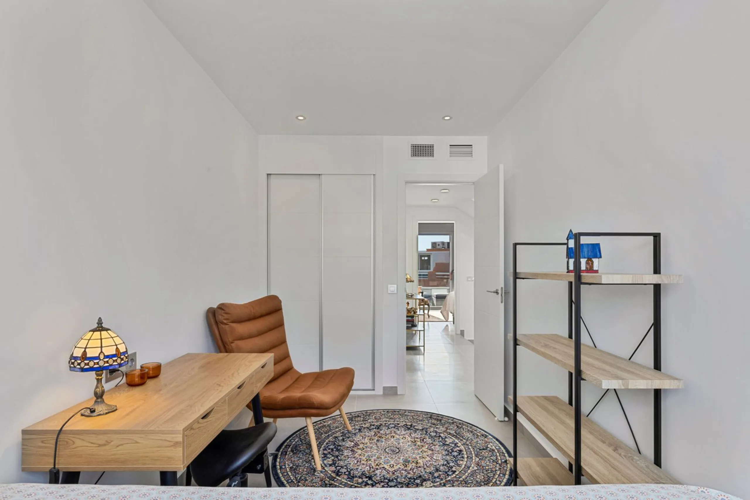 House - Townhouse в продаже в Fuengirola, Málaga. В доме 3 спален и 4 ванных комнат. Площадь дома 214 м²