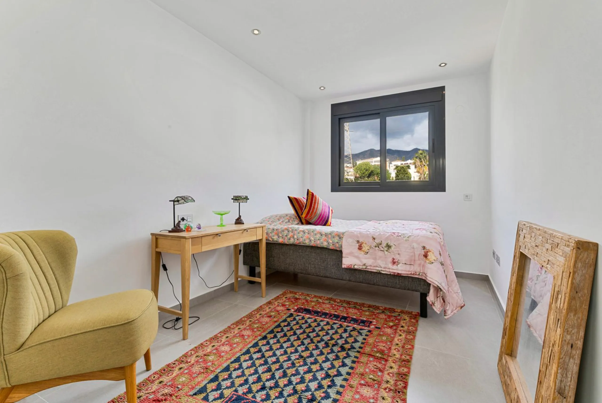 House - Townhouse в продаже в Fuengirola, Málaga. В доме 3 спален и 4 ванных комнат. Площадь дома 214 м²